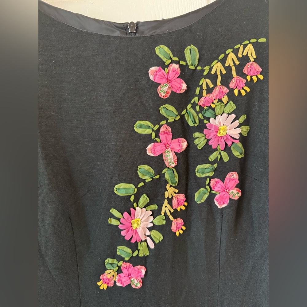 Vintage 90s Linen Blend Column Maxi Dress Black w/ Floral Appliqués Size 8 - Picture 4 of 4